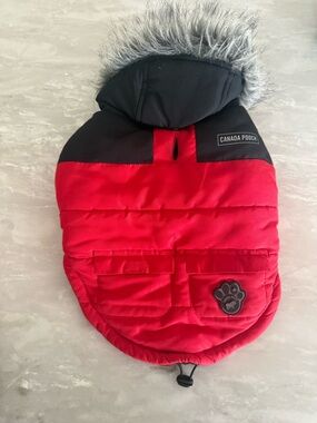 Canada Pooch True North Red Dog Parka - Size 12
